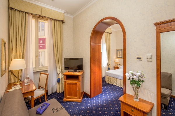 Hotel Empire Palace